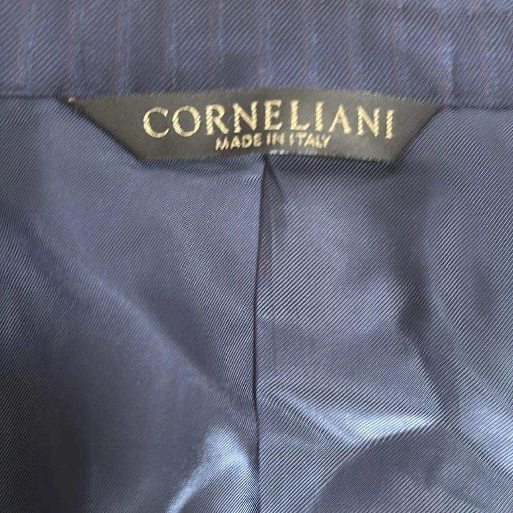 Corneliani Men’s 2 button navy striped blazer 42R (Europe 52R)